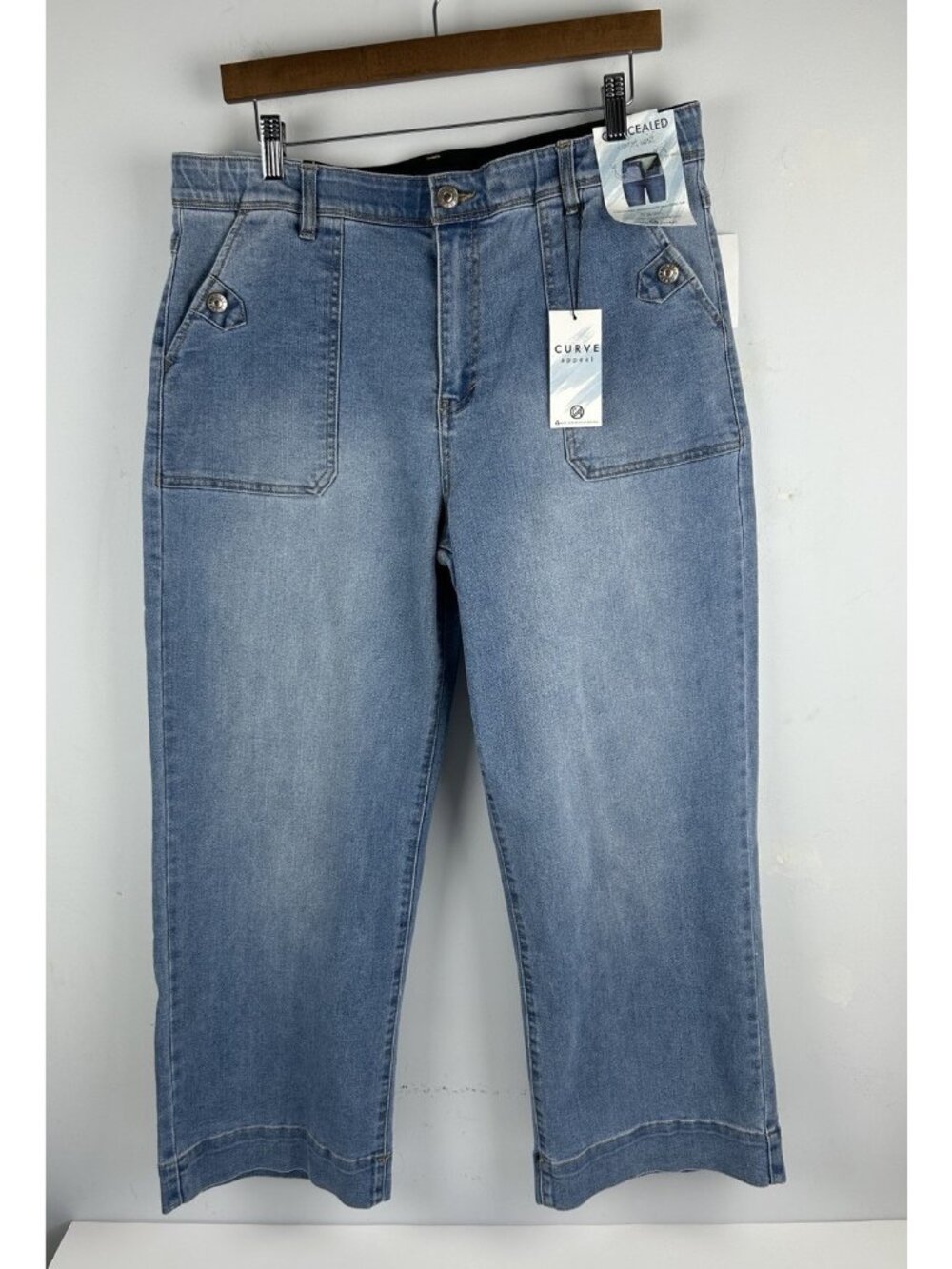 NWT Curve Appeal Womens High-Rise Wide Leg High Tybee Medium Wash Jeans 14/32